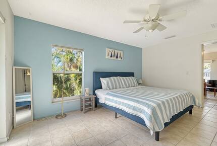 Spacious Sarasota Escape near Siesta Beach - Sarasota, Florida