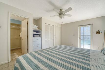 Spacious Sarasota Escape near Siesta Beach - Sarasota, Florida