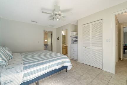 Spacious Sarasota Escape near Siesta Beach - Sarasota, Florida