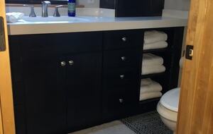 Sleeping Bear Cabin | Forest View Mountain Retreat in Truckee - Truckee, California