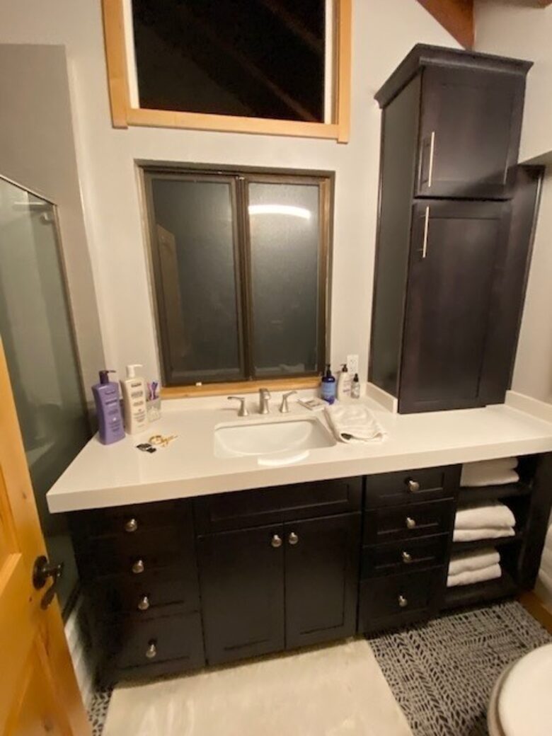 Sleeping Bear Cabin | Forest View Mountain Retreat in Truckee - Truckee, California