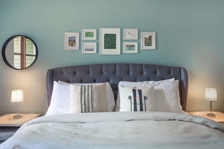 Cozy Mont Tremblant Retreat with Pool & Trails - Mont tremblant, Canada