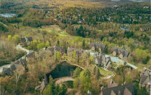 Cozy Mont Tremblant Retreat with Pool & Trails - Mont tremblant, Canada