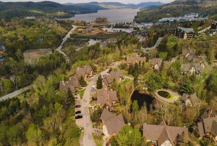 Cozy Mont Tremblant Retreat with Pool & Trails - Mont tremblant, Canada
