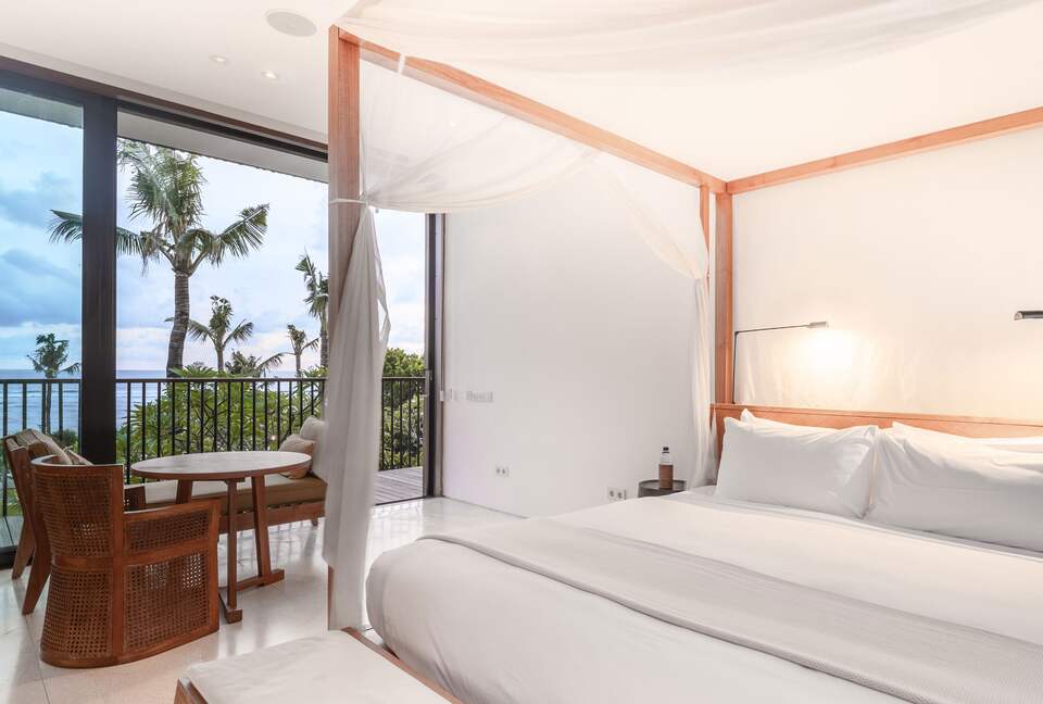 Modern Balinese Masterpiece by the Sea - Kabupaten Badung, Indonesia