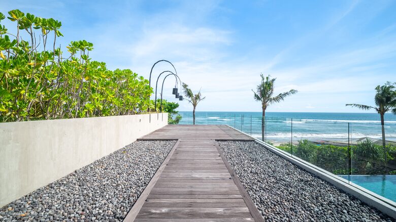 Modern Balinese Masterpiece by the Sea - Kabupaten Badung, Indonesia