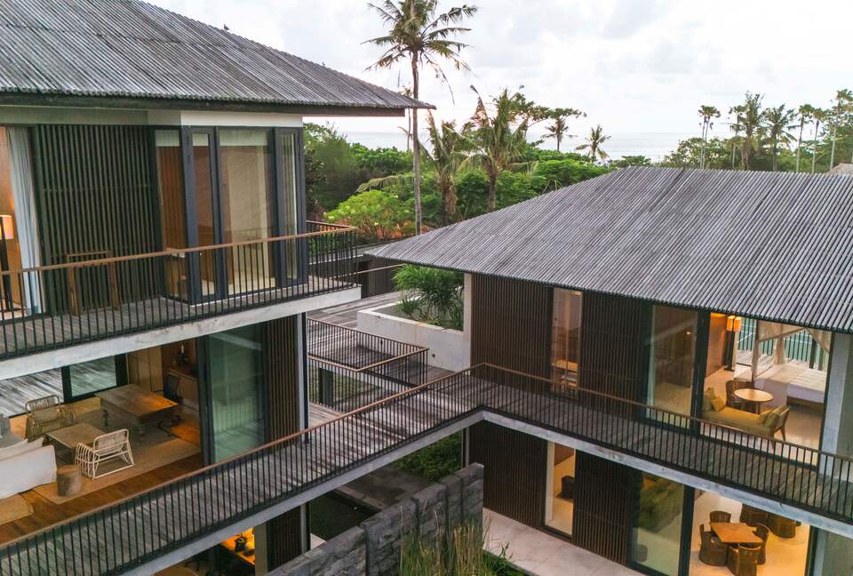 Modern Balinese Masterpiece by the Sea - Kabupaten Badung, Indonesia