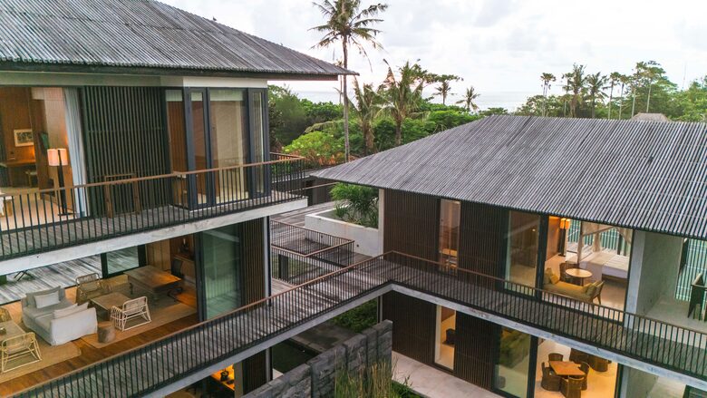 Modern Balinese Masterpiece by the Sea - Kabupaten Badung, Indonesia