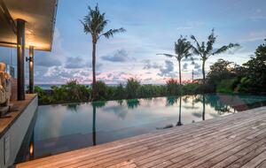 Modern Balinese Masterpiece by the Sea - Kabupaten Badung, Indonesia