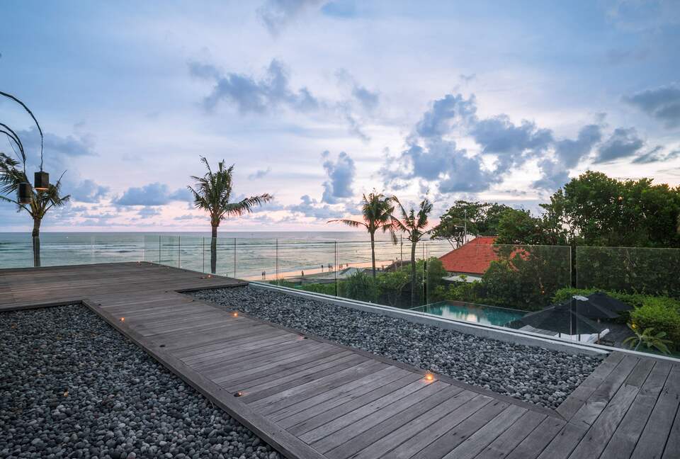 Modern Balinese Masterpiece by the Sea - Kabupaten Badung, Indonesia