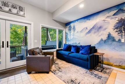 Wellness & Adventure Retreat with Scenic Views - Massanutten, Virginia