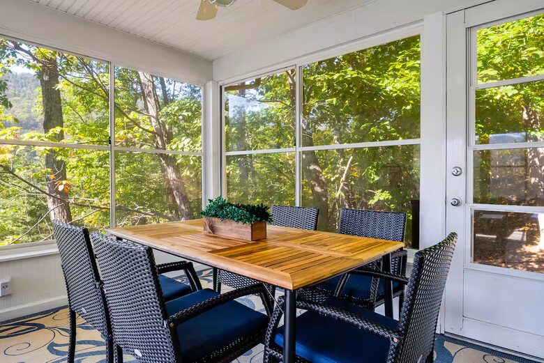 Wellness & Adventure Retreat with Scenic Views - Massanutten, Virginia