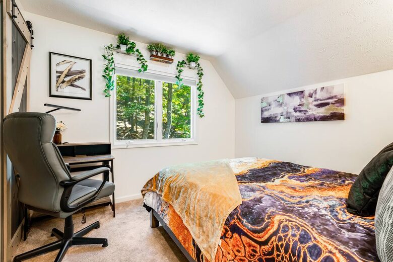 Wellness & Adventure Retreat with Scenic Views - Massanutten, Virginia