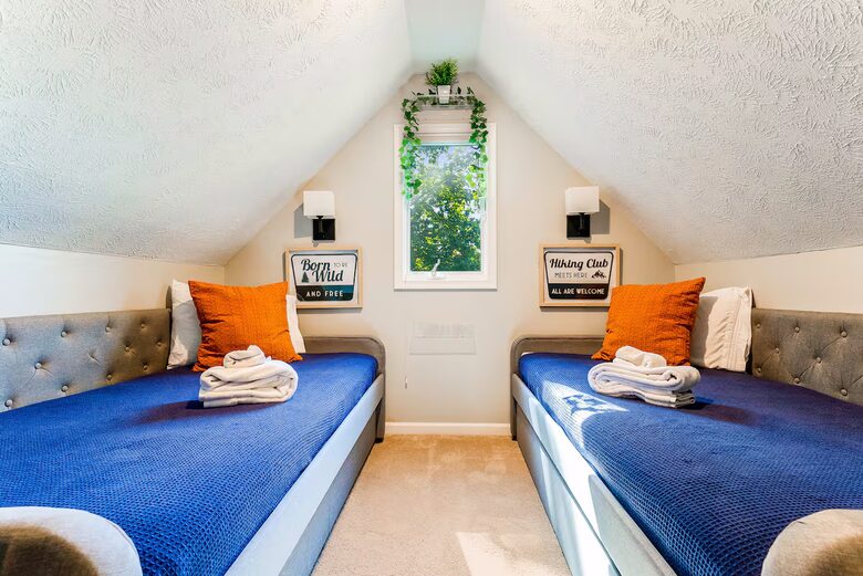 Wellness & Adventure Retreat with Scenic Views - Massanutten, Virginia