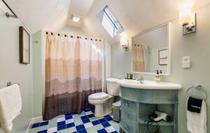 Wellness & Adventure Retreat with Scenic Views - Massanutten, Virginia