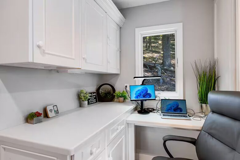 Wellness & Adventure Retreat with Scenic Views - Massanutten, Virginia