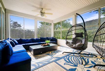 Wellness & Adventure Retreat with Scenic Views - Massanutten, Virginia