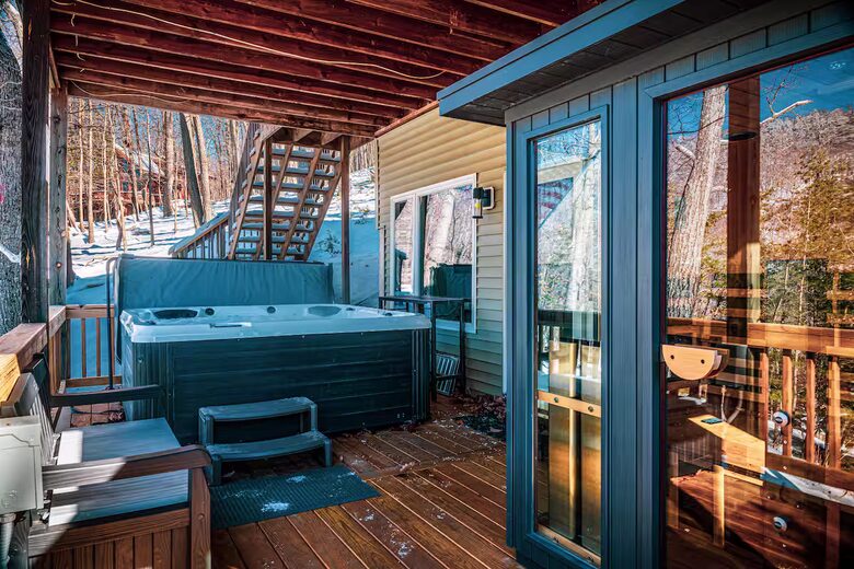 Wellness & Adventure Retreat with Scenic Views - Massanutten, Virginia