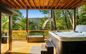 Wellness & Adventure Retreat with Scenic Views - Massanutten, Virginia