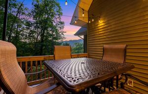 Wellness & Adventure Retreat with Scenic Views - Massanutten, Virginia