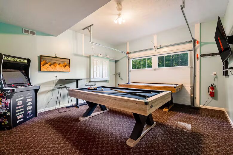 Wellness & Adventure Retreat with Scenic Views - Massanutten, Virginia