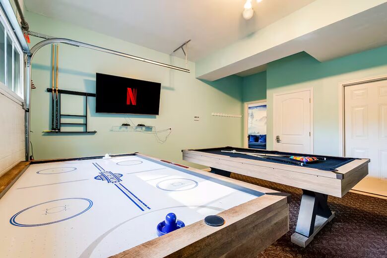 Wellness & Adventure Retreat with Scenic Views - Massanutten, Virginia