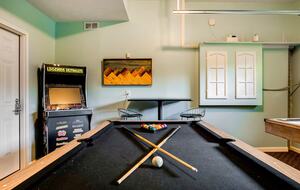 Wellness & Adventure Retreat with Scenic Views - Massanutten, Virginia