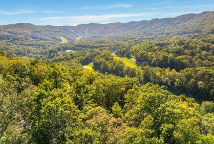 Wellness & Adventure Retreat with Scenic Views - Massanutten, Virginia