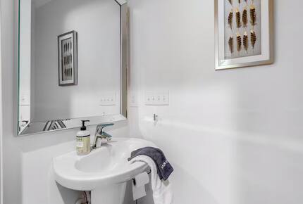 Wellness & Adventure Retreat with Scenic Views - Massanutten, Virginia