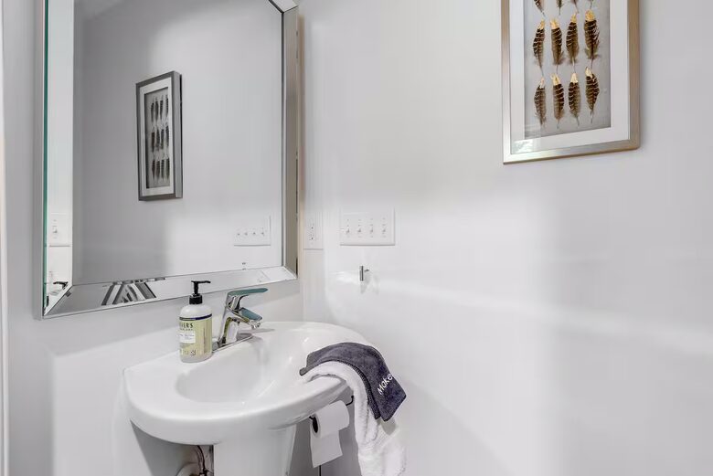 Wellness & Adventure Retreat with Scenic Views - Massanutten, Virginia