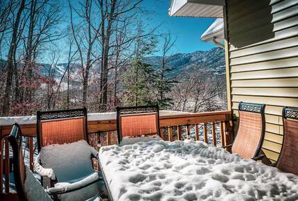 Wellness & Adventure Retreat with Scenic Views - Massanutten, Virginia