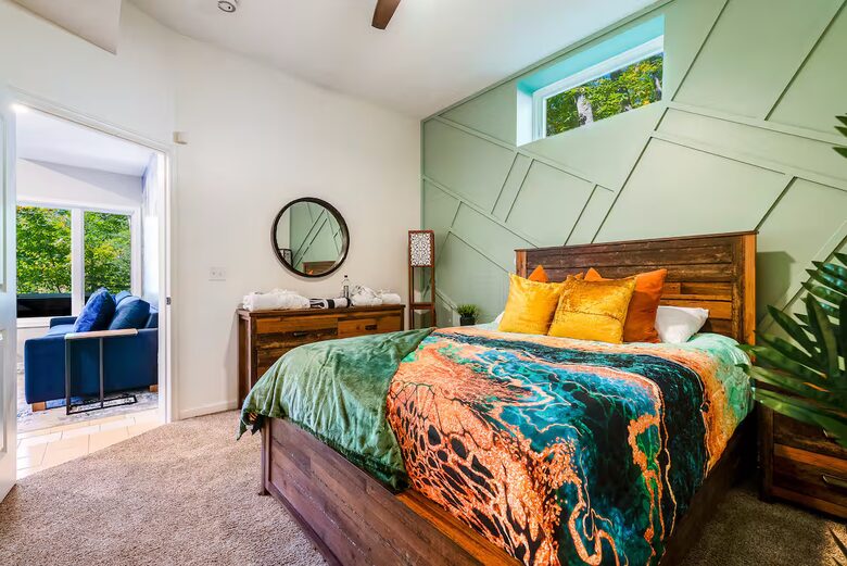 Wellness & Adventure Retreat with Scenic Views - Massanutten, Virginia