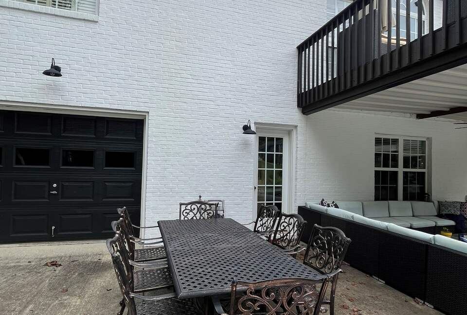 Lakeside Ranch Retreat at Lake Redwine - Newnan, Georgia