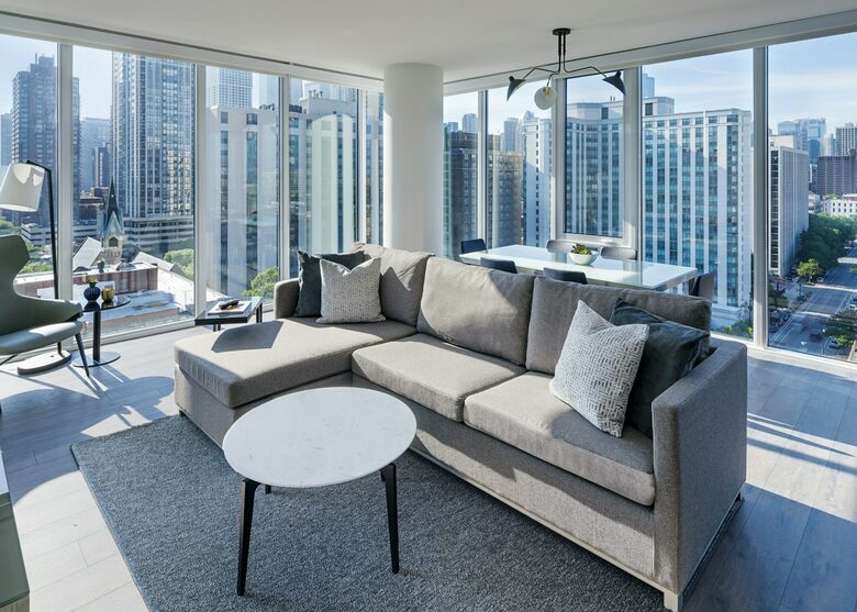 Quintess Collection - Wells - Chicago, Illinois