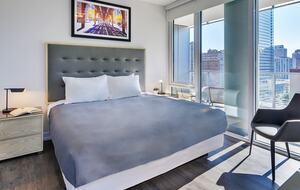 Quintess Collection - Wells - Chicago, Illinois