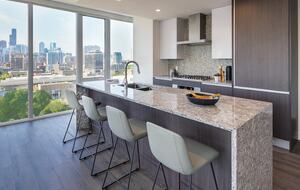 Quintess Collection - Wells - Chicago, Illinois