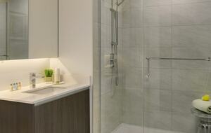 Quintess Collection - Wells - Chicago, Illinois