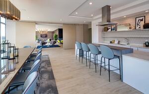 Quintess Collection - Wells - Chicago, Illinois