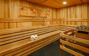 Quintess Collection - Wells - Chicago, Illinois