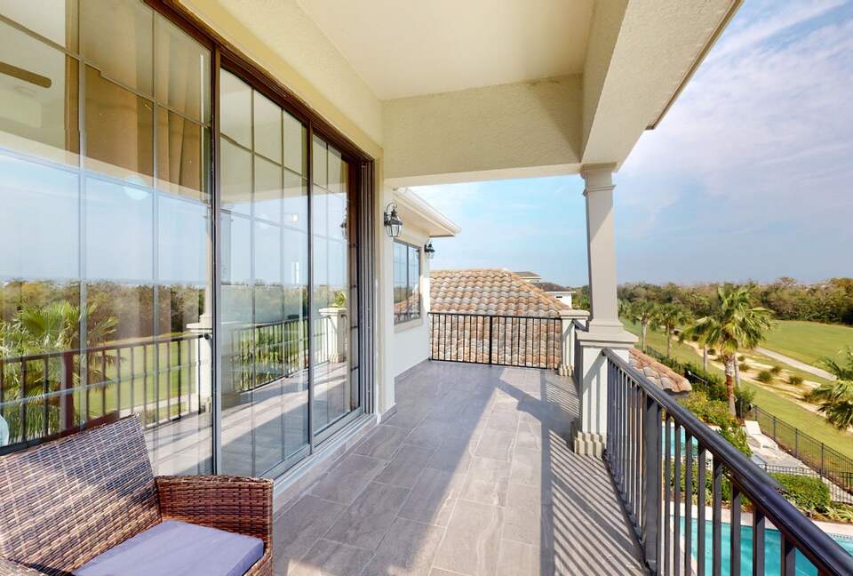 Quintess Collection - Castle Pines - Reunion, Florida