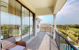Quintess Collection - Castle Pines - Reunion, Florida