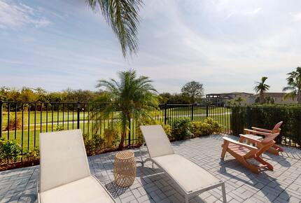 Quintess Collection - Castle Pines - Reunion, Florida