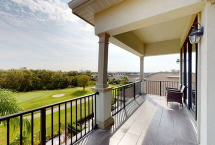 Quintess Collection - Castle Pines - Reunion, Florida