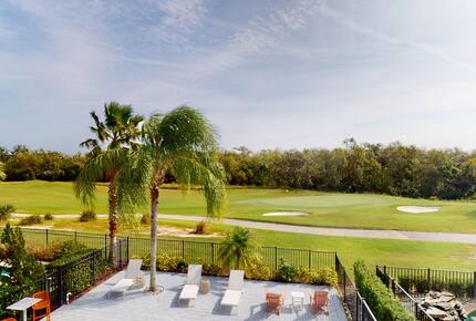 Quintess Collection - Castle Pines - Reunion, Florida