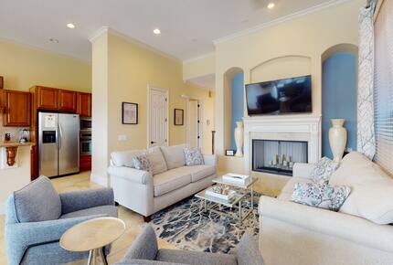 Quintess Collection - Castle Pines - Reunion, Florida