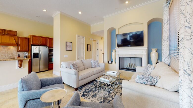 Quintess Collection - Castle Pines - Reunion, Florida