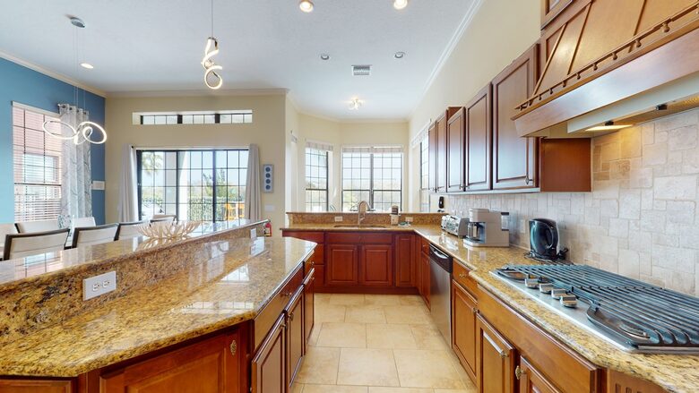 Quintess Collection - Castle Pines - Reunion, Florida