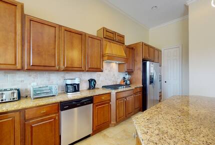 Quintess Collection - Castle Pines - Reunion, Florida