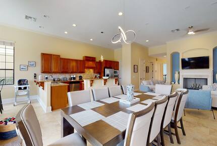 Quintess Collection - Castle Pines - Reunion, Florida