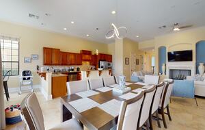 Quintess Collection - Castle Pines - Reunion, Florida